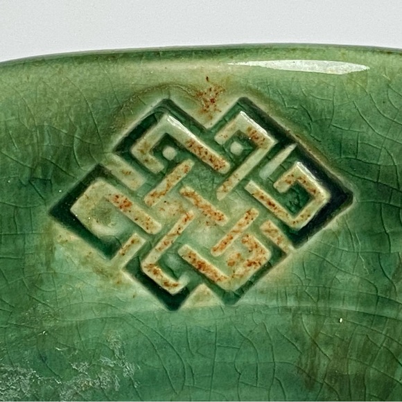 Studio Art Pottery Bowl Hand Thrown Signed 6.5” Across Embossed Inside Wavy Edge - Picture 6 of 13